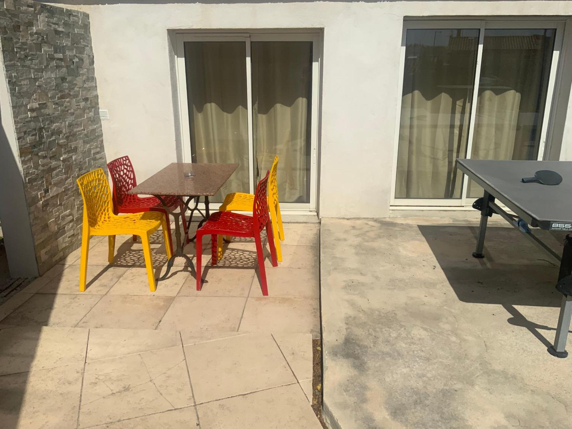 Pour 4 Face A La Piscine Daire Marsilya Dış mekan fotoğraf